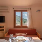 Cozy Surrounded By Nature * 布多尼